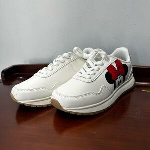 Disney Minnie Mouse women's low-top court sneakers, Size 7